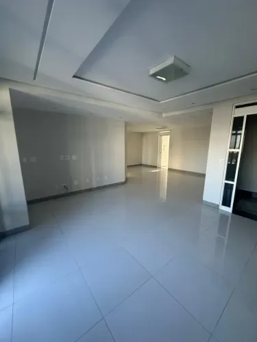 Alugo Apartamento de 230 Metros e com 4 Suítes e Varanda no Alto Branco - Campina Grande -