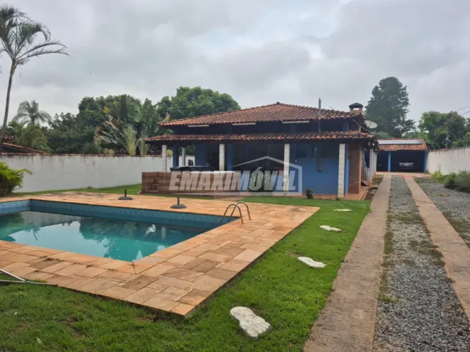 Chácara com 3 quartos para alugar em Araçoiaba da Serra/SP