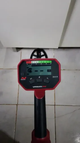 Vendo detector de Metais Minelab Vanquish 340