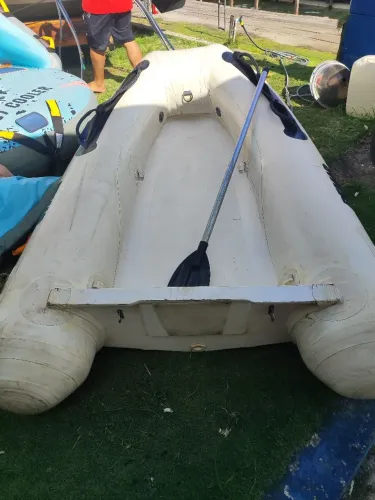 Bote de fundo de fibra