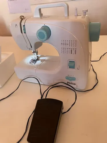 Máquina de costura