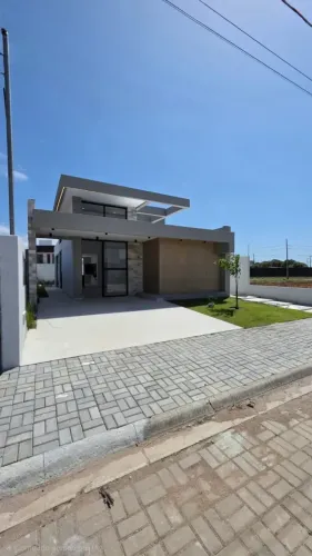 Cod: CL100 - Casa, Condomínio Fechado, 03 suítes, piscina, 103m2, 02 vagas - Muçumagro