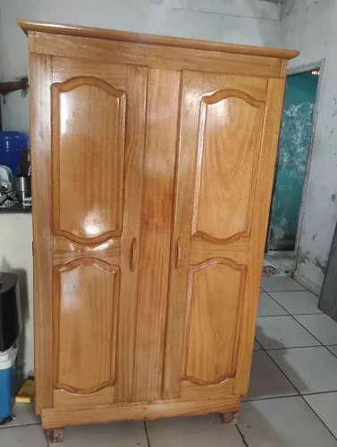 Vendo guarda roupa de mm aceita solteiro