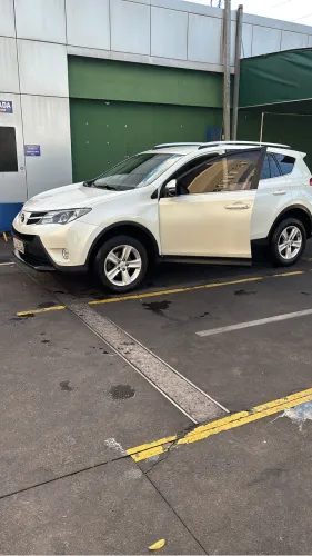 Toyota RAV4 2.0 4X2 16V Aut. 2013
