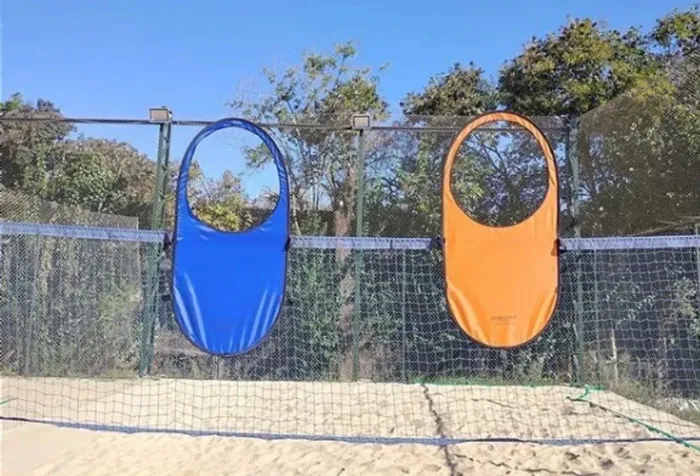 Alvos aéreos de treinamento para beach tennis.