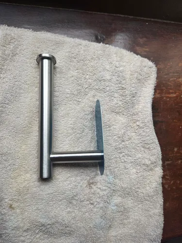 Porta papel higiênico auto adesivo