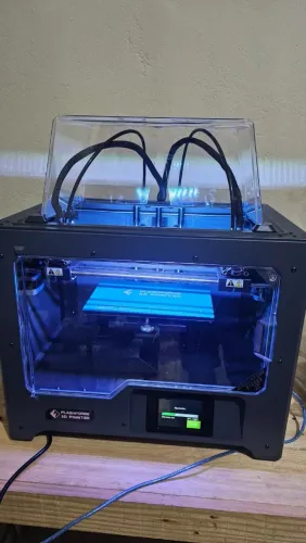 Impressora 3D flashforge creator pro 2