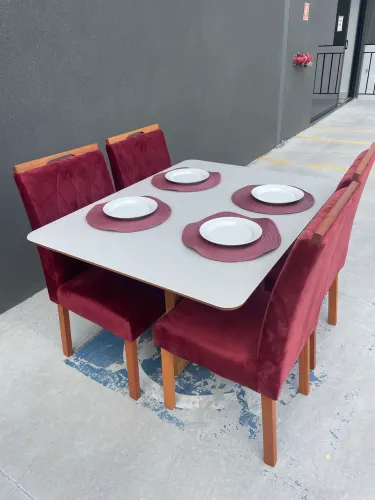 Mesa De Jantar Com 4 Cadeiras MOSTRUÁRIO