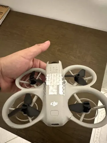 Drone DJI Neo Funcionando - Para Conserto ou Retirada de Peças