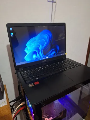 Acer Aspire 3, Ryzen 5, RX 540 2Gb, 8Gb RAM - Impecável