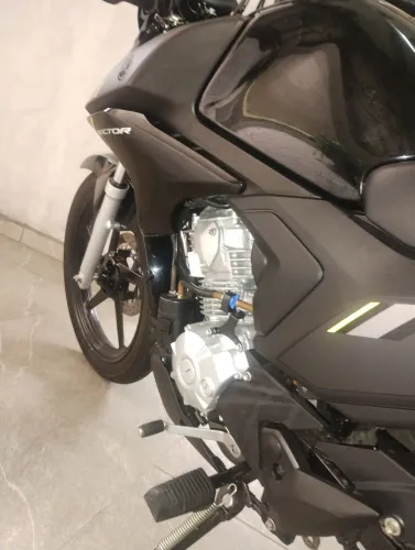 Moto em perfeito estado , valor final no anúncio .