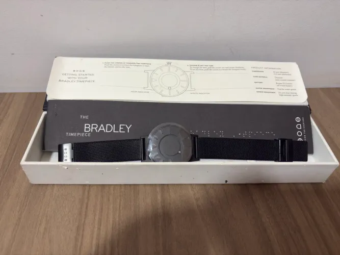 Relógio EONE BRADLEY NOVO