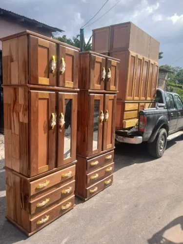 Guarda roupa de madeira duas portas com maleiro frete grátis 