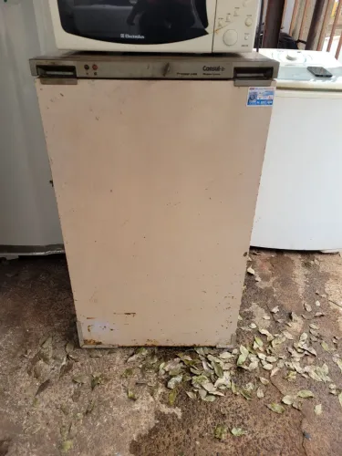 Freezer usado pequeno