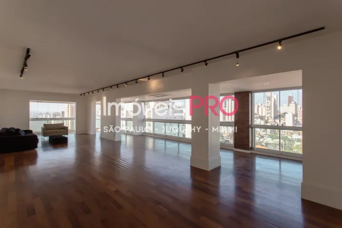 Lindo e amplo apartamento, 282 m2, sacada integrada e lateral com vista definitiva para re