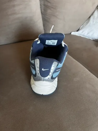 Par de tênis Nike estado de novo usado 3x