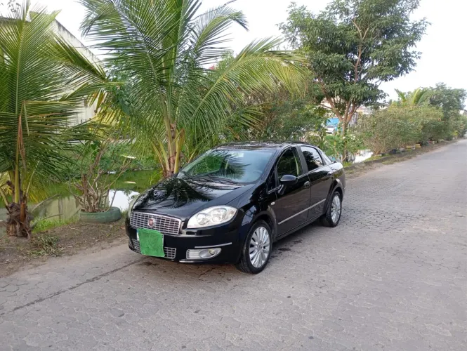 Fiat Linea Absolute 1.9/1.8 Flex Dualogic 4P 2012