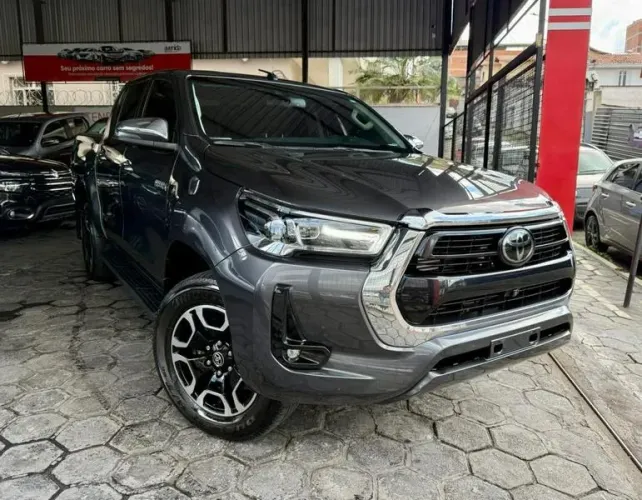 Toyota Hilux CD SRX 4X4 2.8 TDI 16V Diesel Aut. 2024