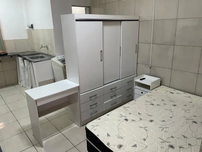ALUGO KITINETE MOBILIADA SEM FIADOR