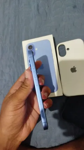 iPhone 16