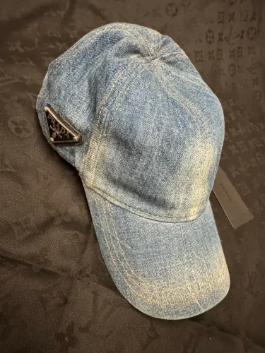 Boné novo italiano Prada jeans denim 
