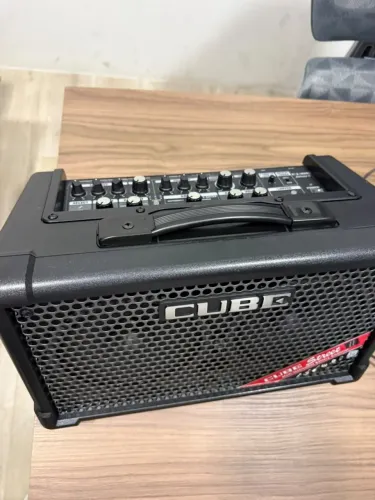 AMPLIFICADOR BOSS CUBE STREET II - NOVO