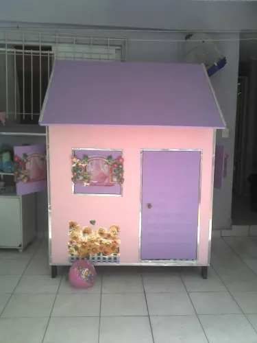 CASINHA de madeira grande