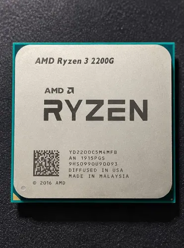 Processador Ryzen 3 2200g danificado - 80 reais 