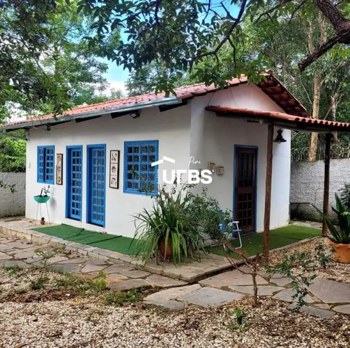 CASA À VENDA COM OPORTUNIDADE DE NEGÓCIO EM PIRENÓPOLIS