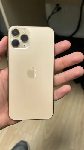 iPhone 11 Pro dourado (nenhuma peça trocada) 