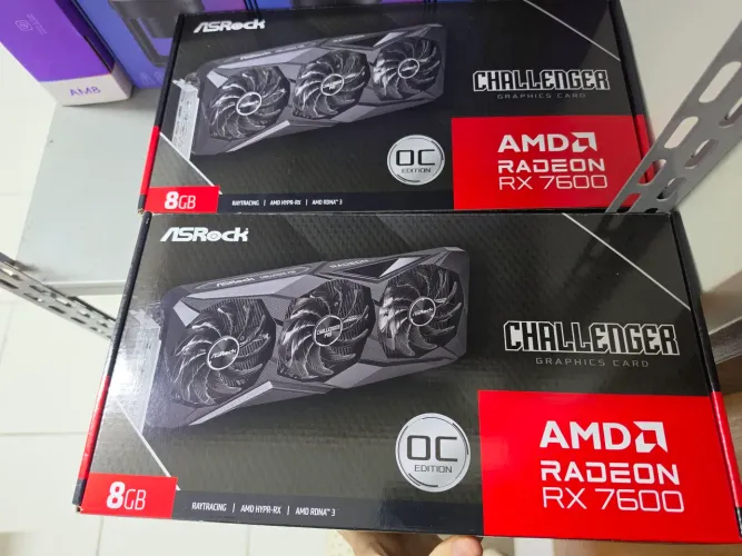 Placa de video Rx 7600 8gb Asrock Triple Fan (Nova lacrada)