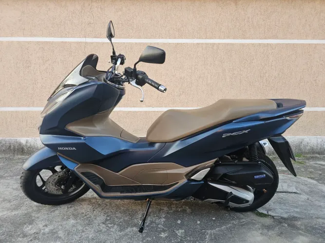 HONDA PCX DLX 2024