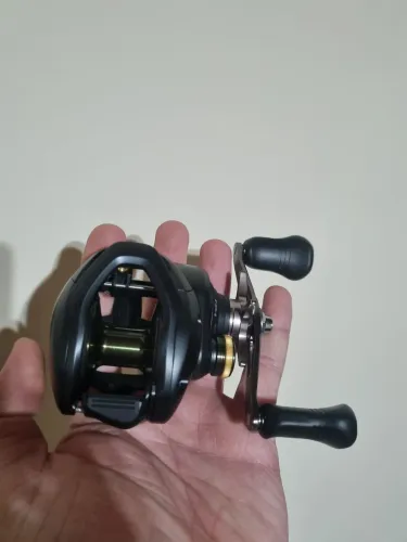 Shimano curado 300 hg 