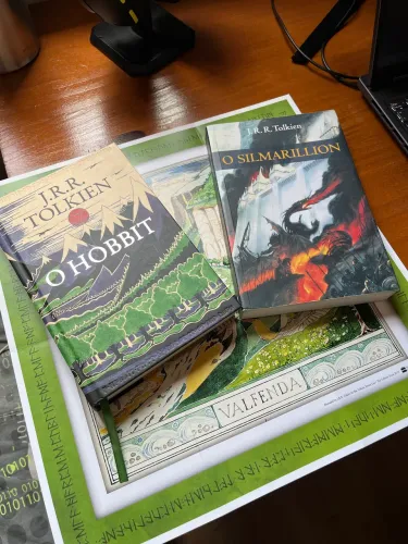 Livros Tolkien + poster 