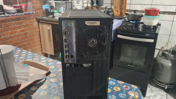 PC gamer Ryzen 5 2400g e GTX 1050TI