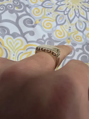 Anel em ouro branco, 8 gramas 18k, belíssimo!!