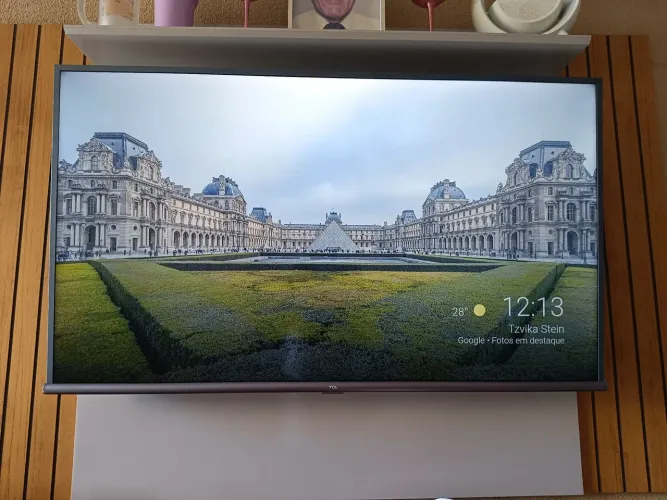 Tv tcl 50 polegadas.