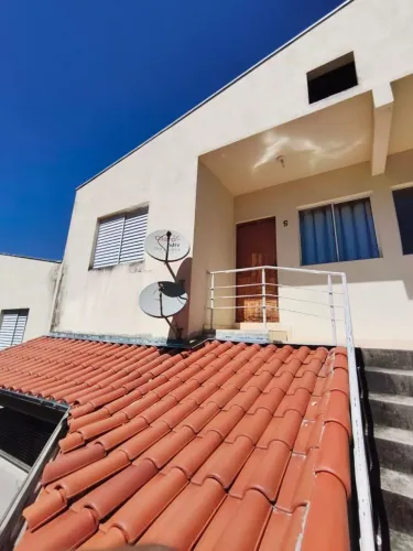 Vende-se casa em igaratá