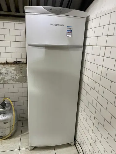 Geladeira e freezer
