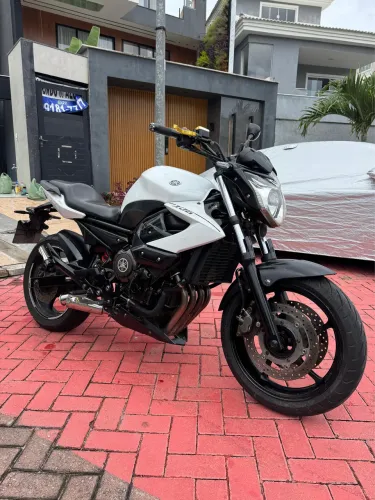 XJ6 N