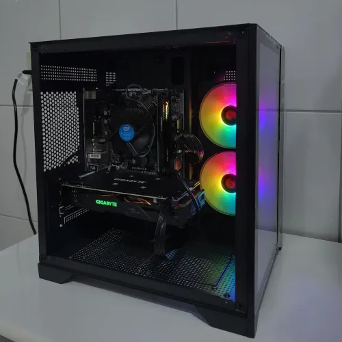 PC Gamer i5-7400 + RX 570 4GB + SSD - Completo e Funcionando