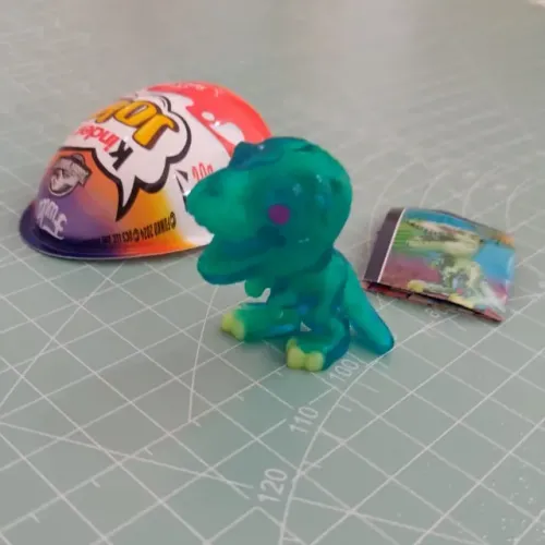 kinder joy jurassic world