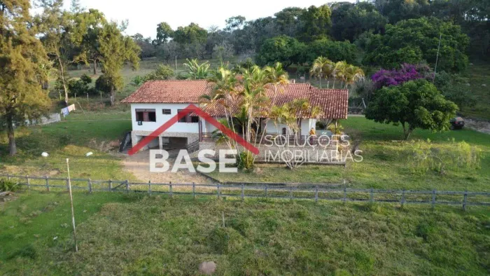 FAZENDA À VENDA - CLÁUDIO/MG