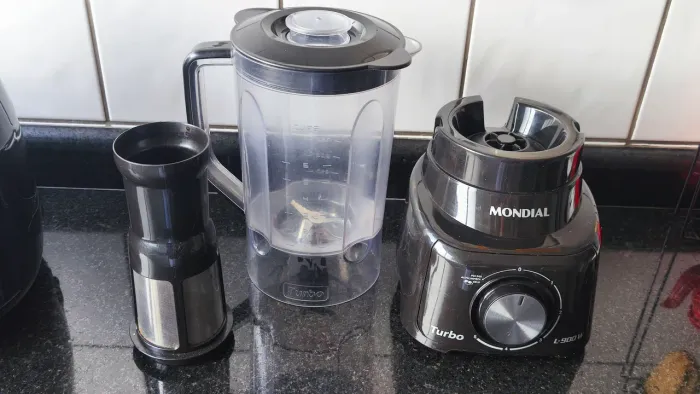 Liquidificador Mondial 