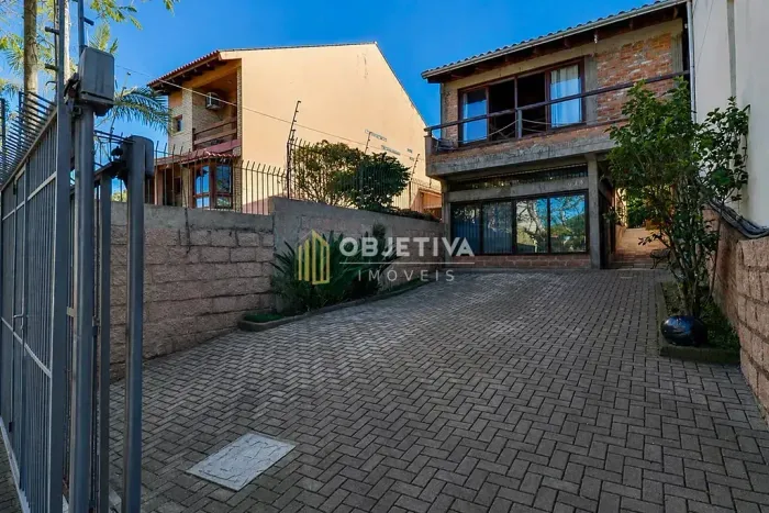 Casa à venda 2 Quartos 4 Vagas 212M² Bom Jesus Porto Alegre - RS