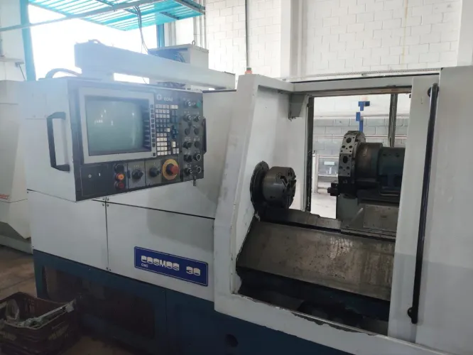 Torno CNC Cosmo 30