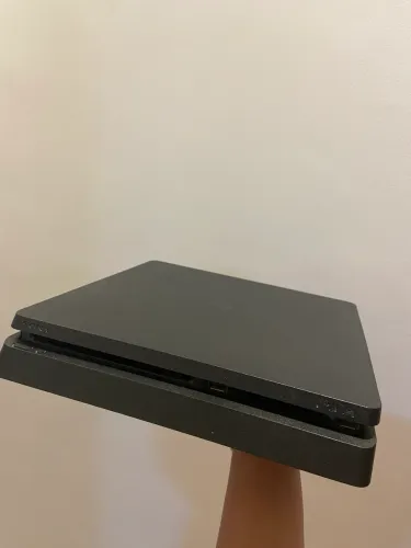 PS4 em ótimo estado