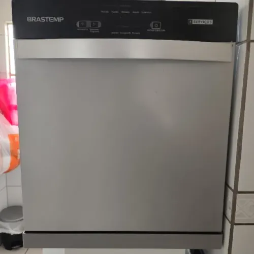 Lava-Louças 08 serviços BRASTEMP 127V - Modelo: BLF08BSANA. Obs: 02 detergentes de BRINDE