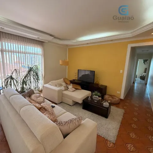 Vendo Amplo Apartamento, 02 Dormitórios, 01 Suíte com Sacada, Dependência de Serviço Compl