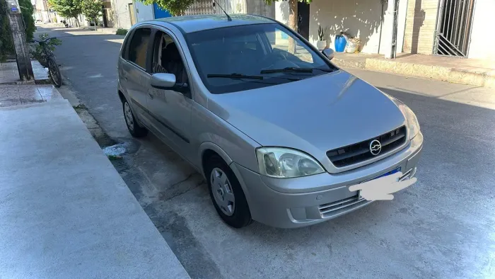 Chevrolet Corsa Hatchback 1.0 MPFI 8V 71cv 5P 2004